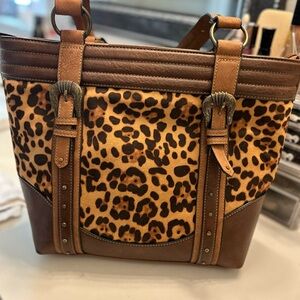 Brand NEW Justin’s Women’s Tote bag!